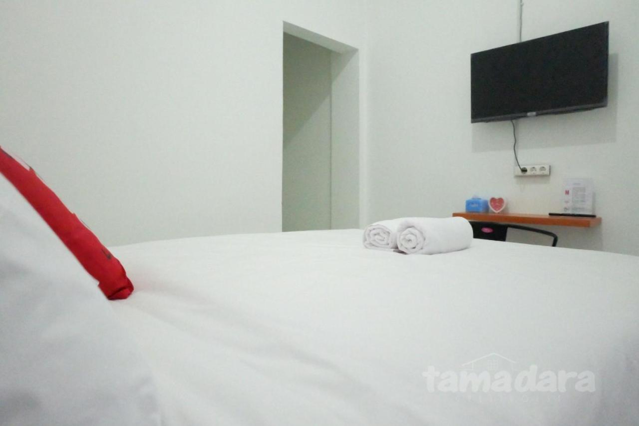 Tamadara Guesthouse Jogja Maguwo Kültér fotó