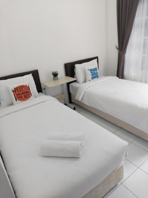 Tamadara Guesthouse Jogja Maguwo Kültér fotó