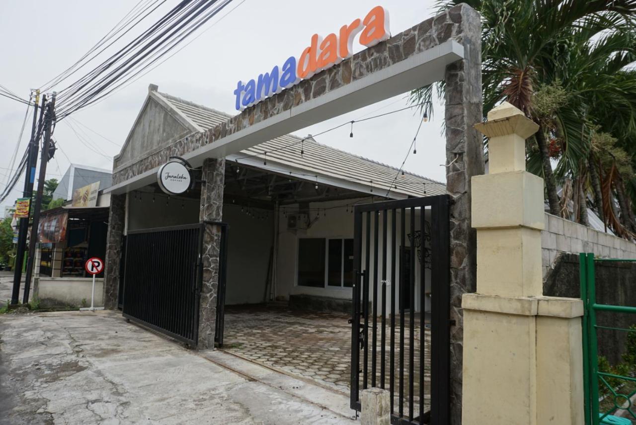 Tamadara Guesthouse Jogja Maguwo Kültér fotó